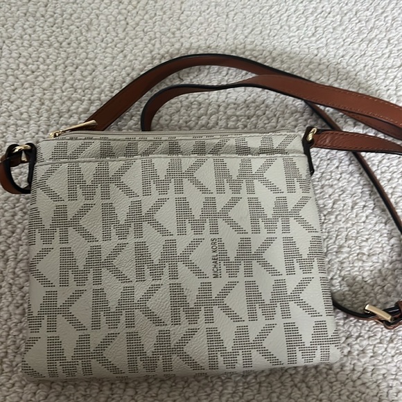 mK bag. Cross over. - Picture 8 of 8